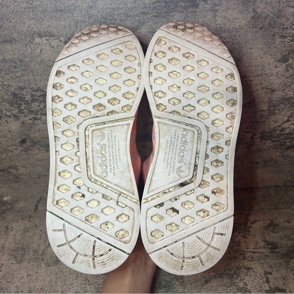 Adidas NMD R1 Sneakers BY3034 Womens sz 8 - peach - Picture 5 of 6